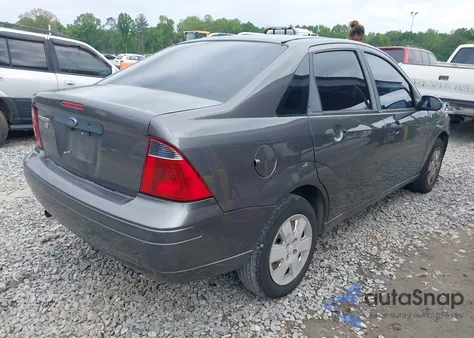 2007 Ford Focus S/Se/Ses из США, поврежденный, VIN 1FAHP34NX7W188237